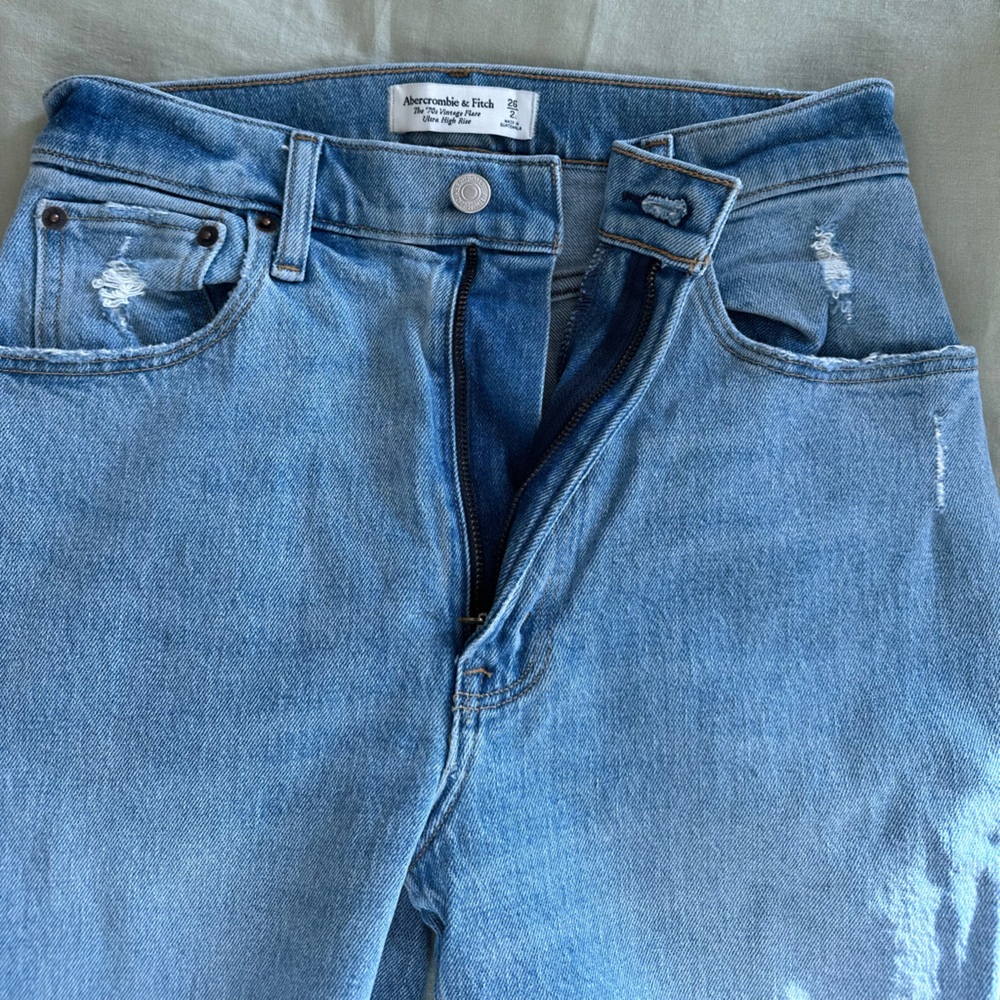 Abercrombie Flare High Rise Jeans